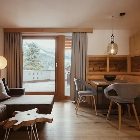 Villa Flora Mountain Lodges-2